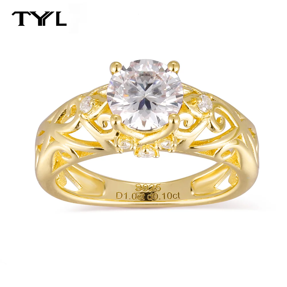 TYYL 1CT Certified Moissanite Ring Party Wedding for Women 18k Gold Plated Engagement Band Diamond 925 Silver Lady Jewelry Rings
TYYL 1CT Certified Moissanite Ring Party Wedding for Women 18k Gold Plated Engagement Band Diamond 925 Silver Lady Jewelry Rings
