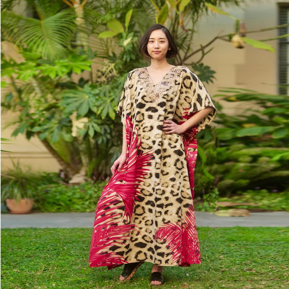 Muslim spring women's clothing printed leopard batwing satin Long Dress Dubai Turkey open abaya evening dress
Muslim spring women's clothing printed leopard batwing satin Long Dress Dubai Turkey open abaya evening dress