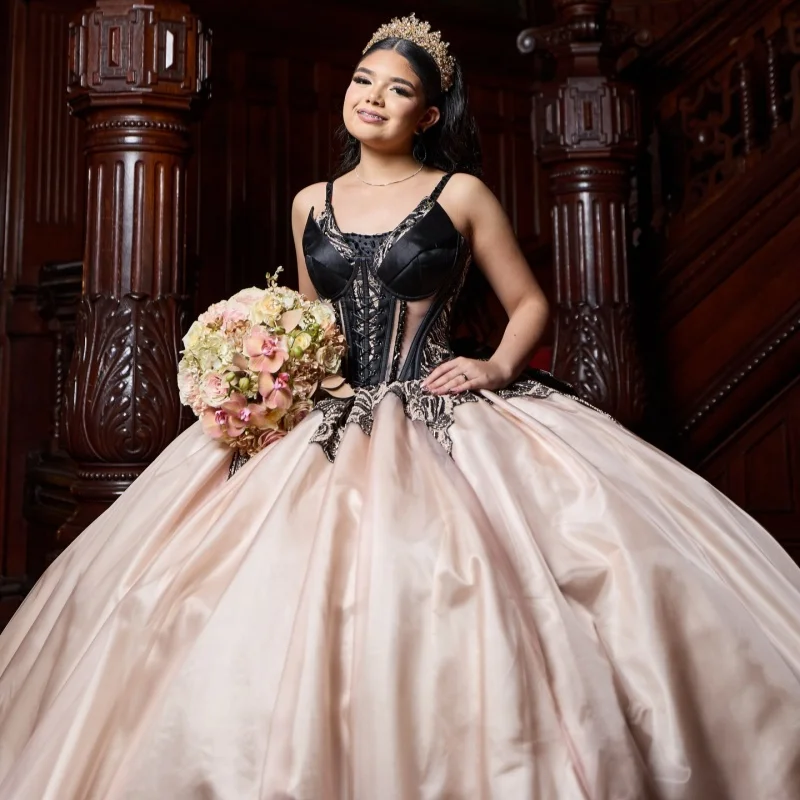 Satin Pink Quinceanera Dresses Off the Shoulder Decal Black Glitter Long tail Bow Vestido De 15 Quinceanera Customize
Satin Pink Quinceanera Dresses Off the Shoulder Decal Black Glitter Long tail Bow Vestido De 15 Quinceanera Customize