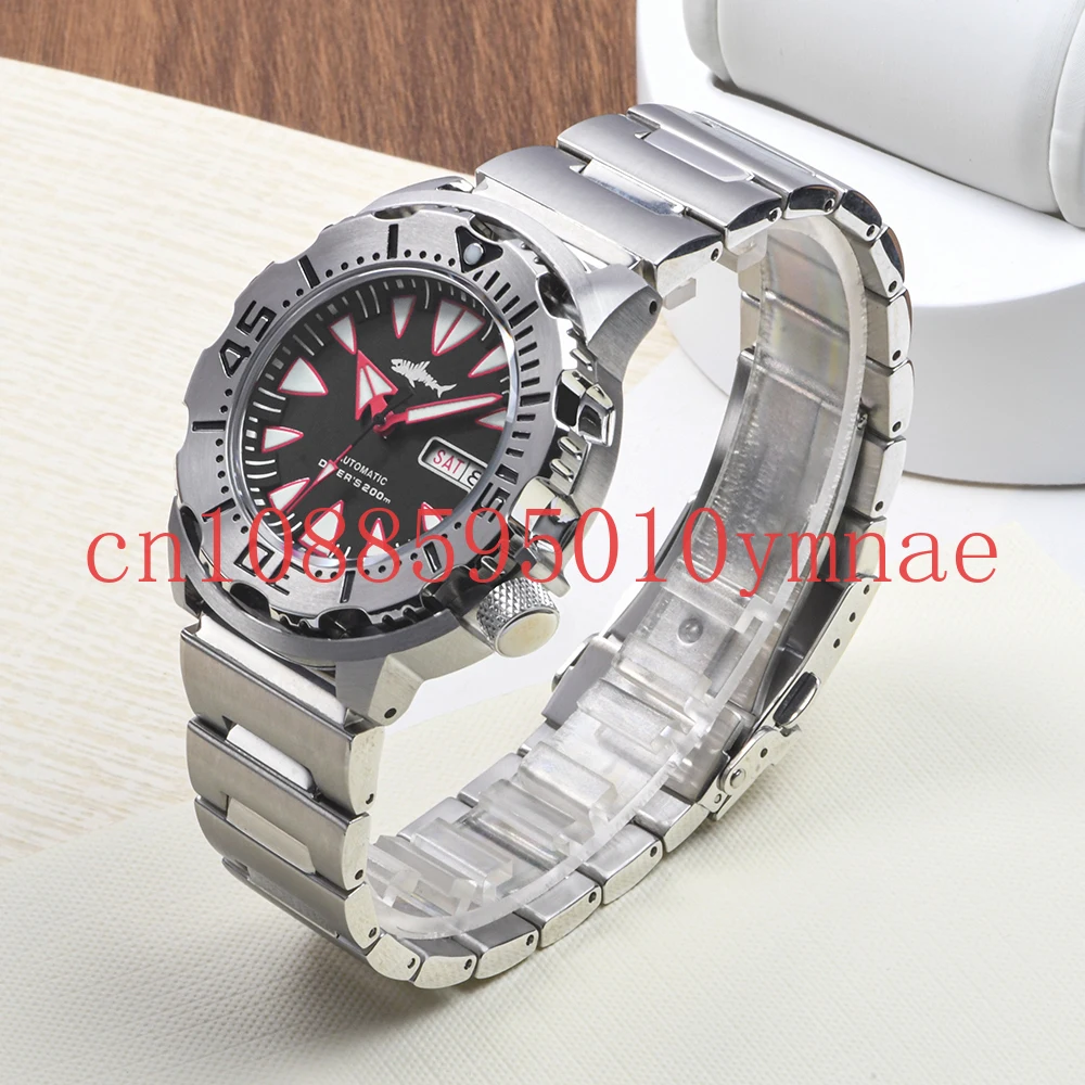 Classic MONSTER Red Tooth Monster Replica Diving Sapphire Waterproof Mechanical Watch
Classic MONSTER Red Tooth Monster Replica Diving Sapphire Waterproof Mechanical Watch