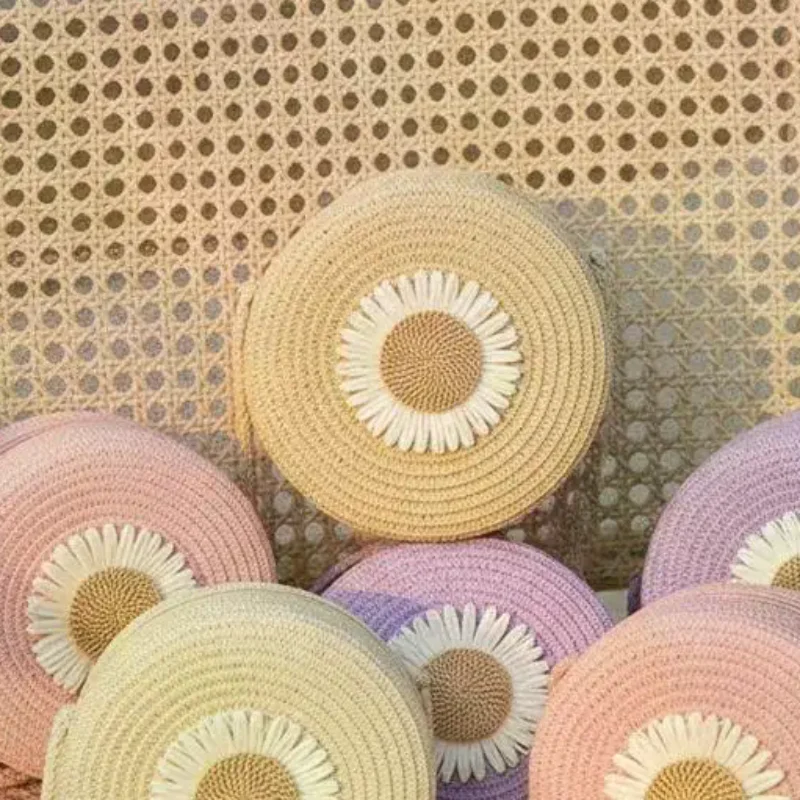 1Pcs Flower Graphic Circle Straw Bag Shoulder Beach Bag Women's Crossbody Purse
1Pcs Flower Graphic Circle Straw Bag Shoulder Beach Bag Women's Crossbody Purse