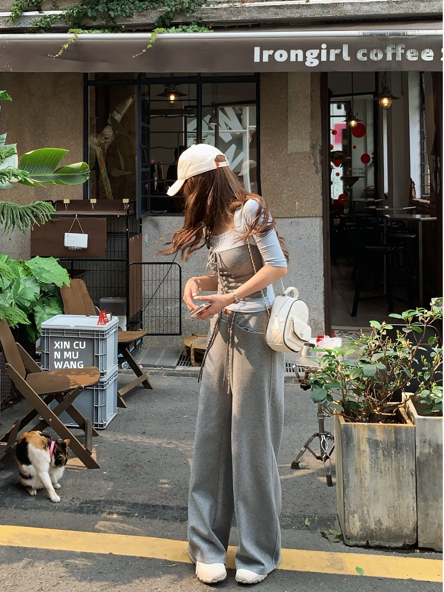 Loose Casual Grey Pants Women's High Waist Wide Leg Straight Cut Spring Summer Fashion Trousers Visual Heightening Comfortable
Loose Casual Grey Pants Women's High Waist Wide Leg Straight Cut Spring Summer Fashion Trousers Visual Heightening Comfortable