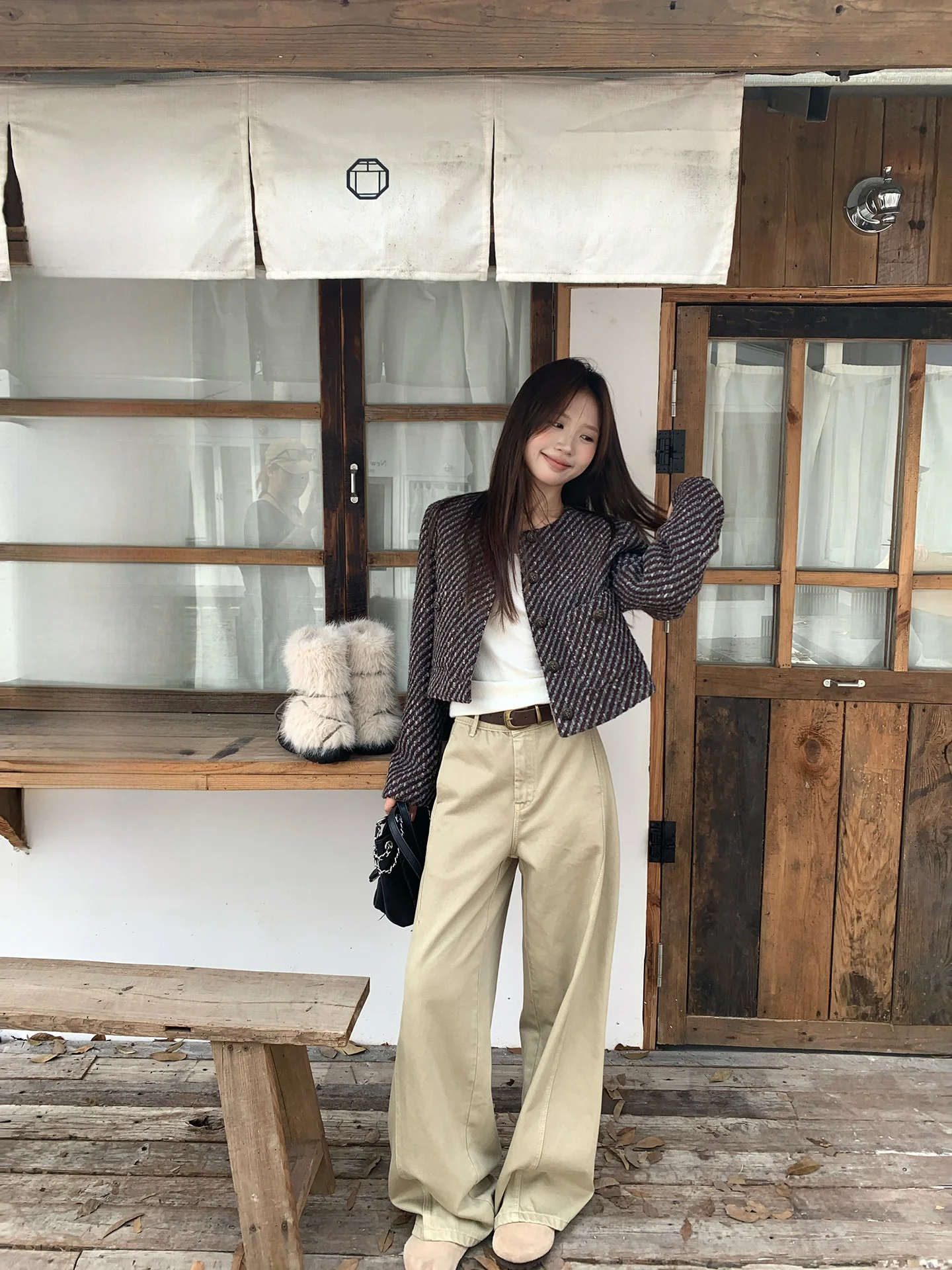 YOKLASS винтажные абрикосовые широкие брюки женские повседневные свободные ощущения корейские осенние новые длинные брюки для отдыха
YOKLASS винтажные абрикосовые широкие брюки женские повседневные свободные ощущения корейские осенние новые длинные брюки для отдыха