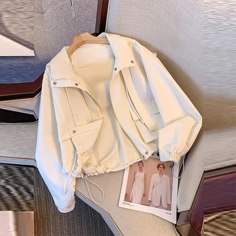 2025 Spring Autumn New Coat Women Cropped Hooded Drawstring Design Jacket Casual Thin Loose Female Zipper Button Apricot Coat
2025 Spring Autumn New Coat Women Cropped Hooded Drawstring Design Jacket Casual Thin Loose Female Zipper Button Apricot Coat