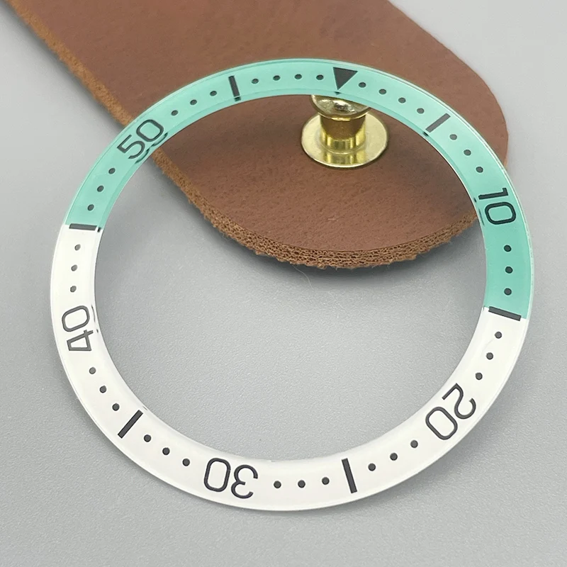 38mmx30.6mm SKX007 Curved Glass Bezel Insert Fits SKX007 SKX009 SRPD Watch Case NH36 NH35 Movement Watch Ring Modified Parts
38mmx30.6mm SKX007 Curved Glass Bezel Insert Fits SKX007 SKX009 SRPD Watch Case NH36 NH35 Movement Watch Ring Modified Parts