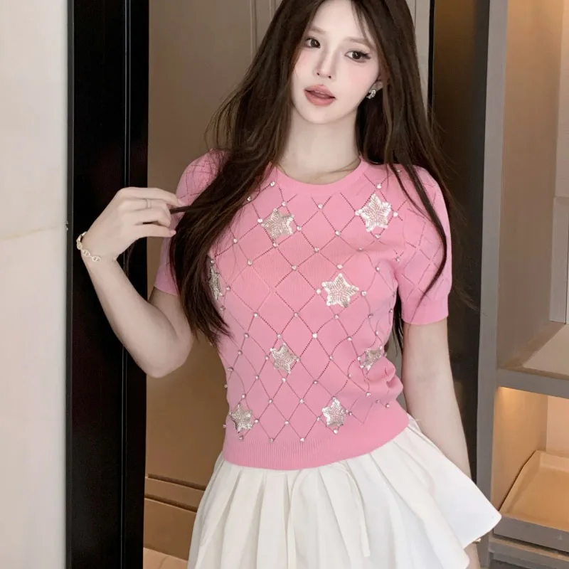 2025 Summer Shiny Diamonds Pink Knitted T Shirt Women Fashion Casual O-Neck Short Sleeve Sweater Pullover Ladies Tops Tees
2025 Summer Shiny Diamonds Pink Knitted T Shirt Women Fashion Casual O-Neck Short Sleeve Sweater Pullover Ladies Tops Tees