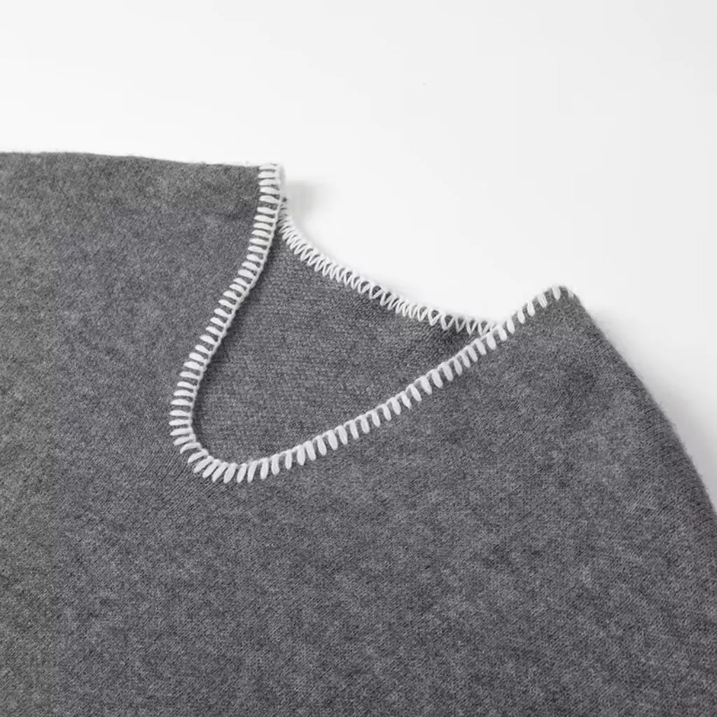 Women's Retro V-Neck Long Sleeve Knitted Sweater Jacket Autumn Winter European American Style Pullover Overline Coat
Women's Retro V-Neck Long Sleeve Knitted Sweater Jacket Autumn Winter European American Style Pullover Overline Coat