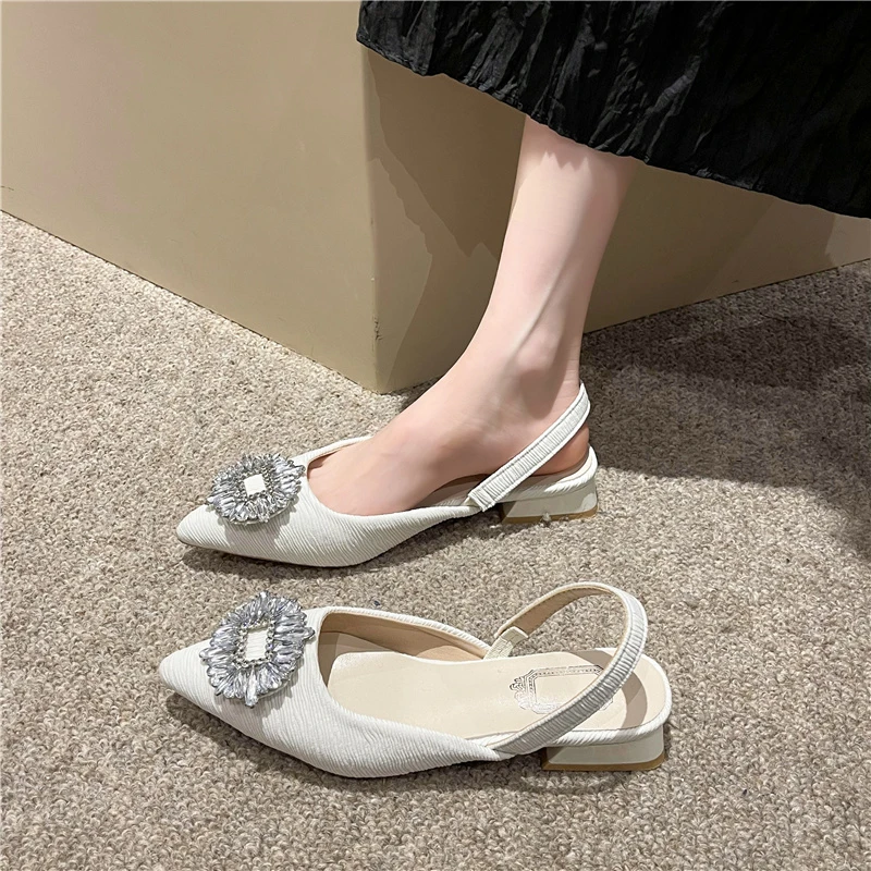 New Summer Style Fashionable Comfortable Rhinestone Pointed Toe Flat Mules with Temperament Toe-toe Half Sandals for Women
New Summer Style Fashionable Comfortable Rhinestone Pointed Toe Flat Mules with Temperament Toe-toe Half Sandals for Women