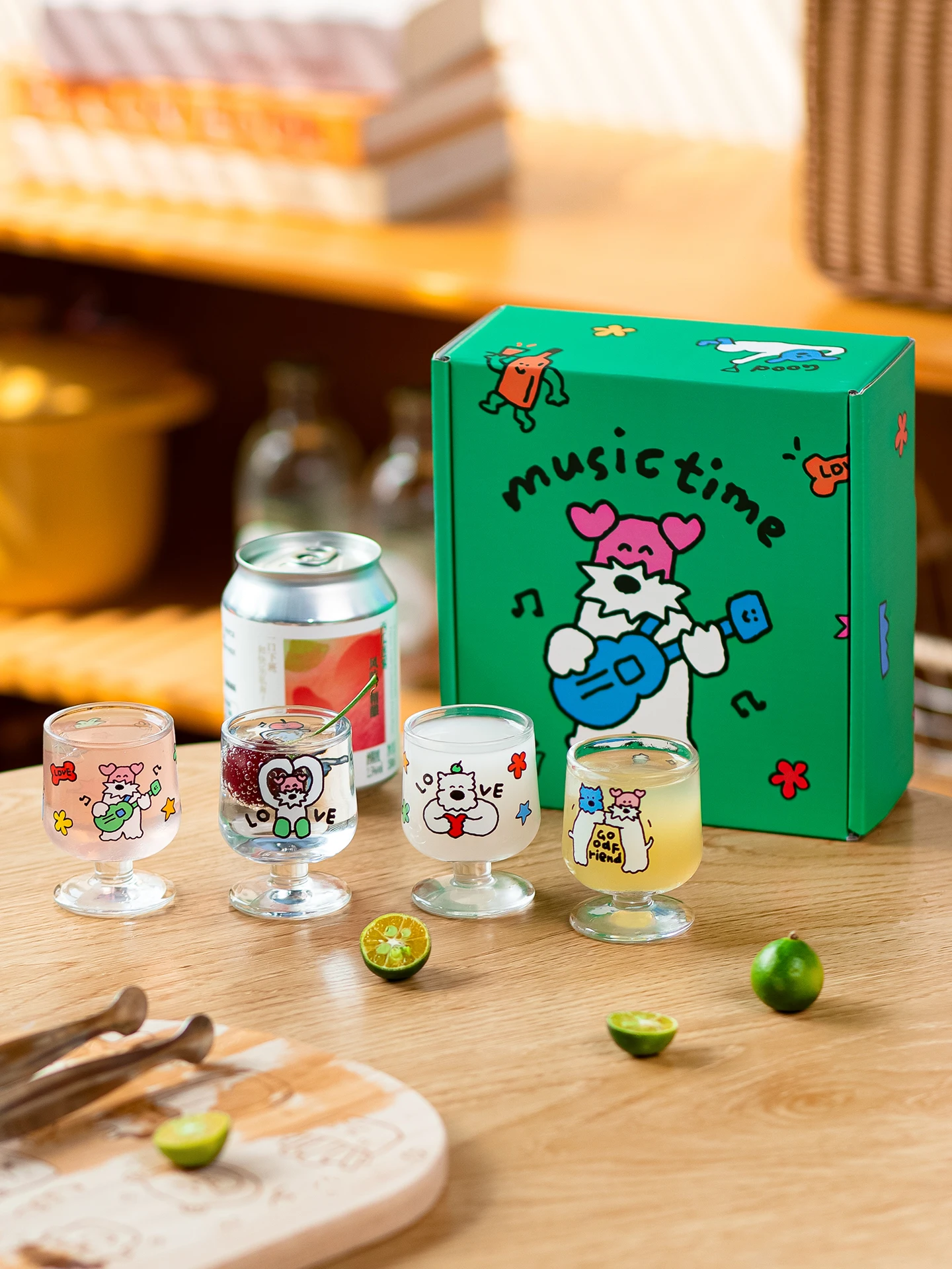 Party Set of Low Footed Japanese Sake Glasses And Chinese Baijiu Shot Glasses for Home Gatherings And Friends
Party Set of Low Footed Japanese Sake Glasses And Chinese Baijiu Shot Glasses for Home Gatherings And Friends