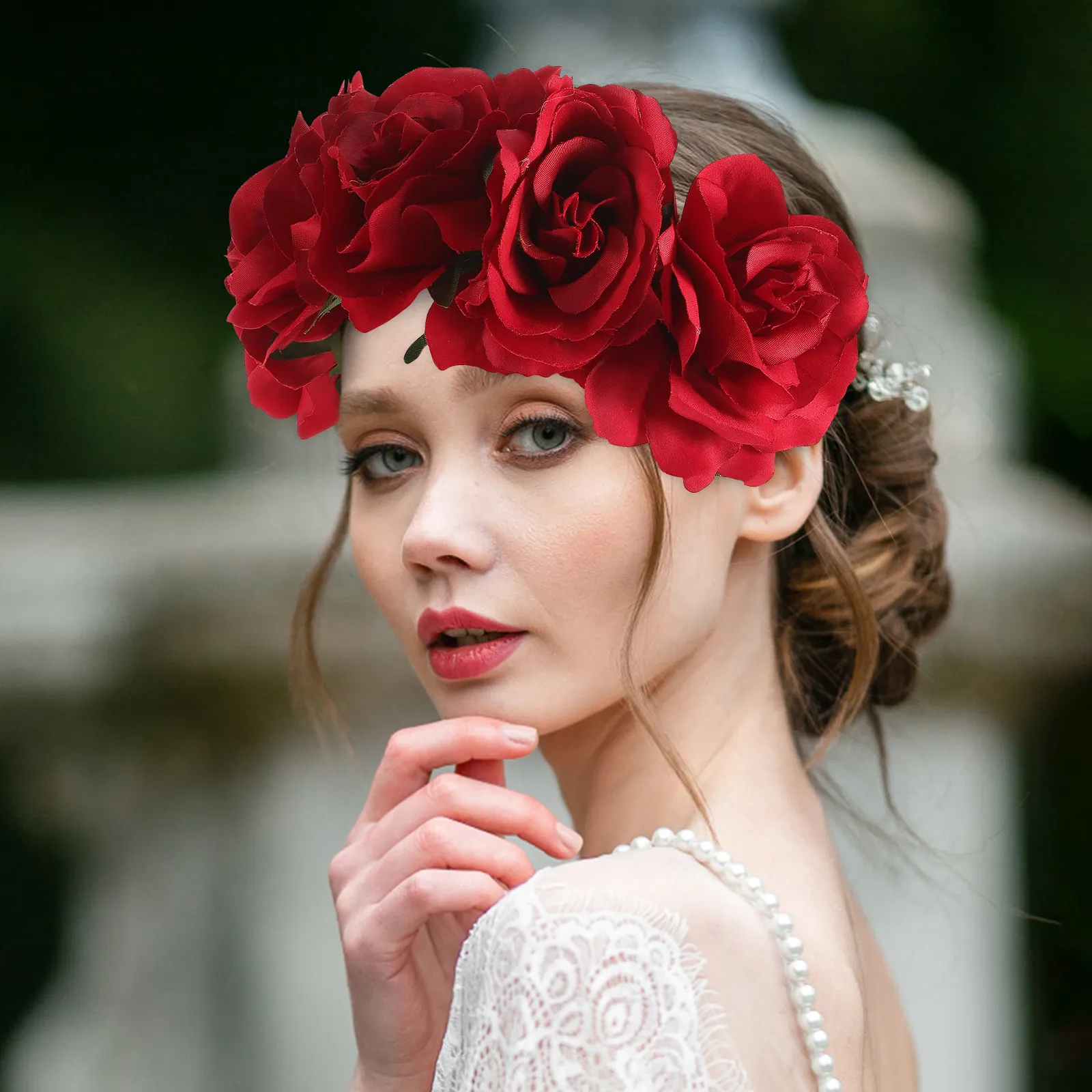 Women Headband Red Christmas Flower Wreath Pine Cone Berry Decor Long Braided Fabric Hairband for Performances Weddings
Women Headband Red Christmas Flower Wreath Pine Cone Berry Decor Long Braided Fabric Hairband for Performances Weddings