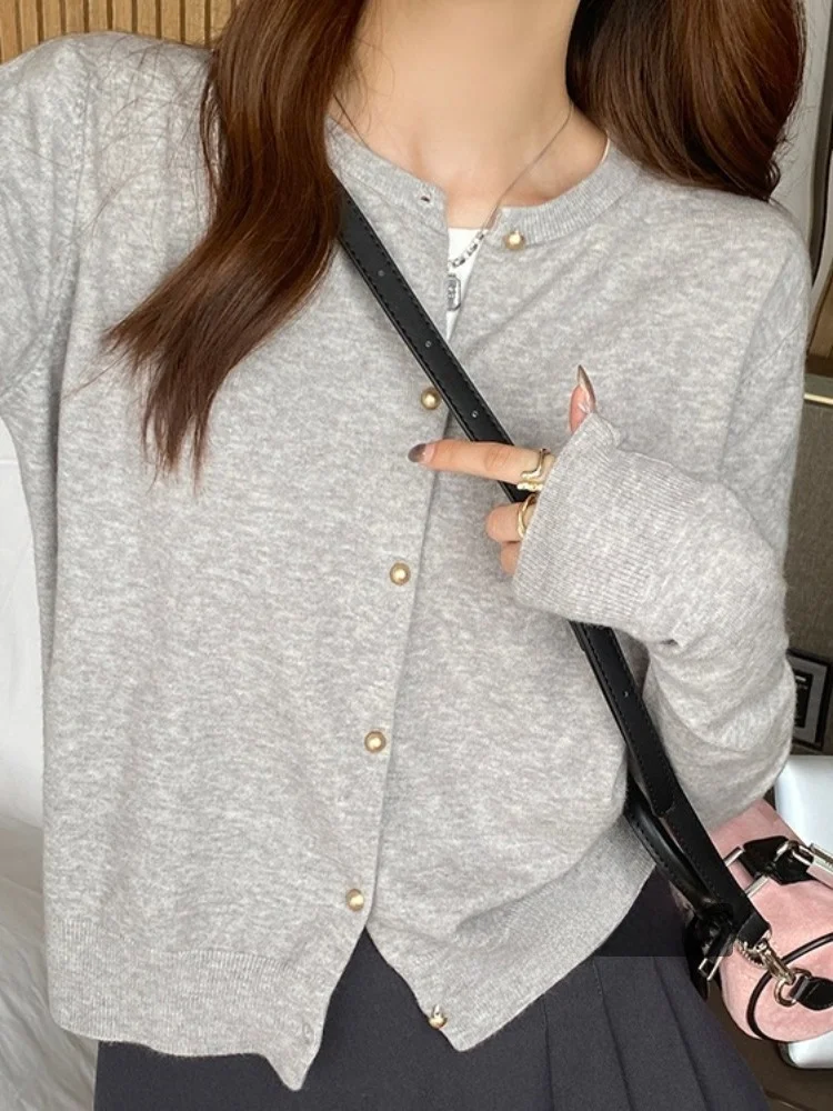 Мягкий вязаный длинный круглый кардиган Ne, женский зимний новый тонкий универсальный верхняя одежда, повседневная удобная вязаная одежда...
Мягкий вязаный длинный круглый кардиган Ne, женский зимний новый тонкий универсальный верхняя одежда, повседневная удобная вязаная одежда...