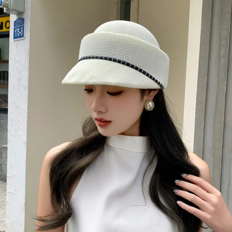 New Spring and Summer Thin Breathable Equestrian Hats for Women Show Small Face Outdoor Travel Photo French Elegant Retro Berets
New Spring and Summer Thin Breathable Equestrian Hats for Women Show Small Face Outdoor Travel Photo French Elegant Retro Berets