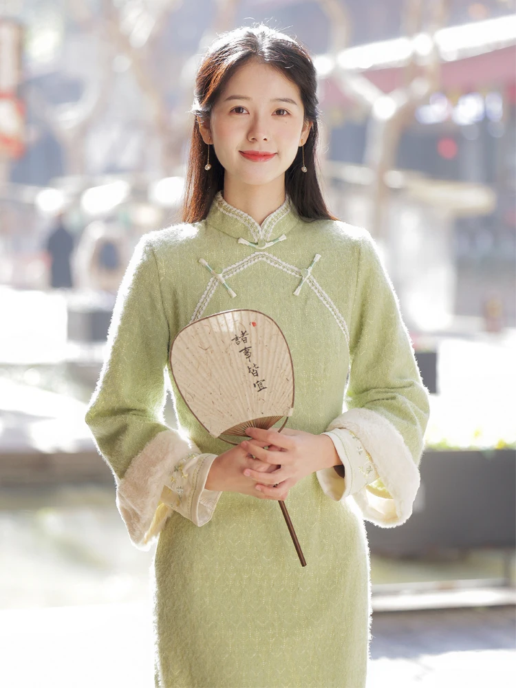 Новый китайский костюм-двойка в стиле ретро для юных девушек: праздничный наряд и повседневная одежда
Новый китайский костюм-двойка в стиле ретро для юных девушек: праздничный наряд и повседневная одежда