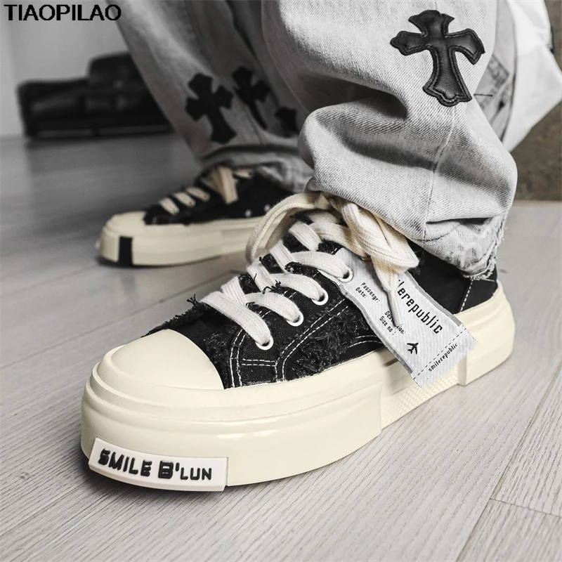Niche Design Platform Men's Canvas Shoes Spring And Autumn Casual Sports Male Sneakers Round-headed Lace-up Boys' Tennis Shoes
Niche Design Platform Men's Canvas Shoes Spring And Autumn Casual Sports Male Sneakers Round-headed Lace-up Boys' Tennis Shoes