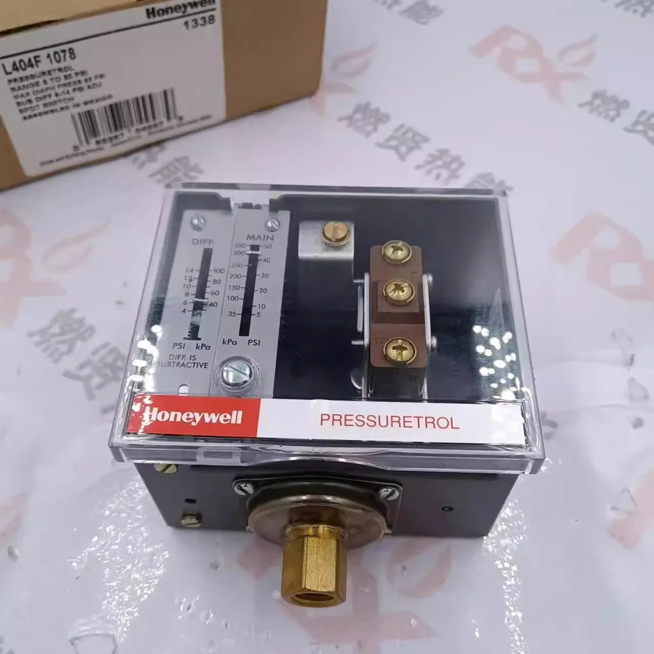 American Honeywell Honeywell pressure control switch L404F1227 spot original brand new
American Honeywell Honeywell pressure control switch L404F1227 spot original brand new