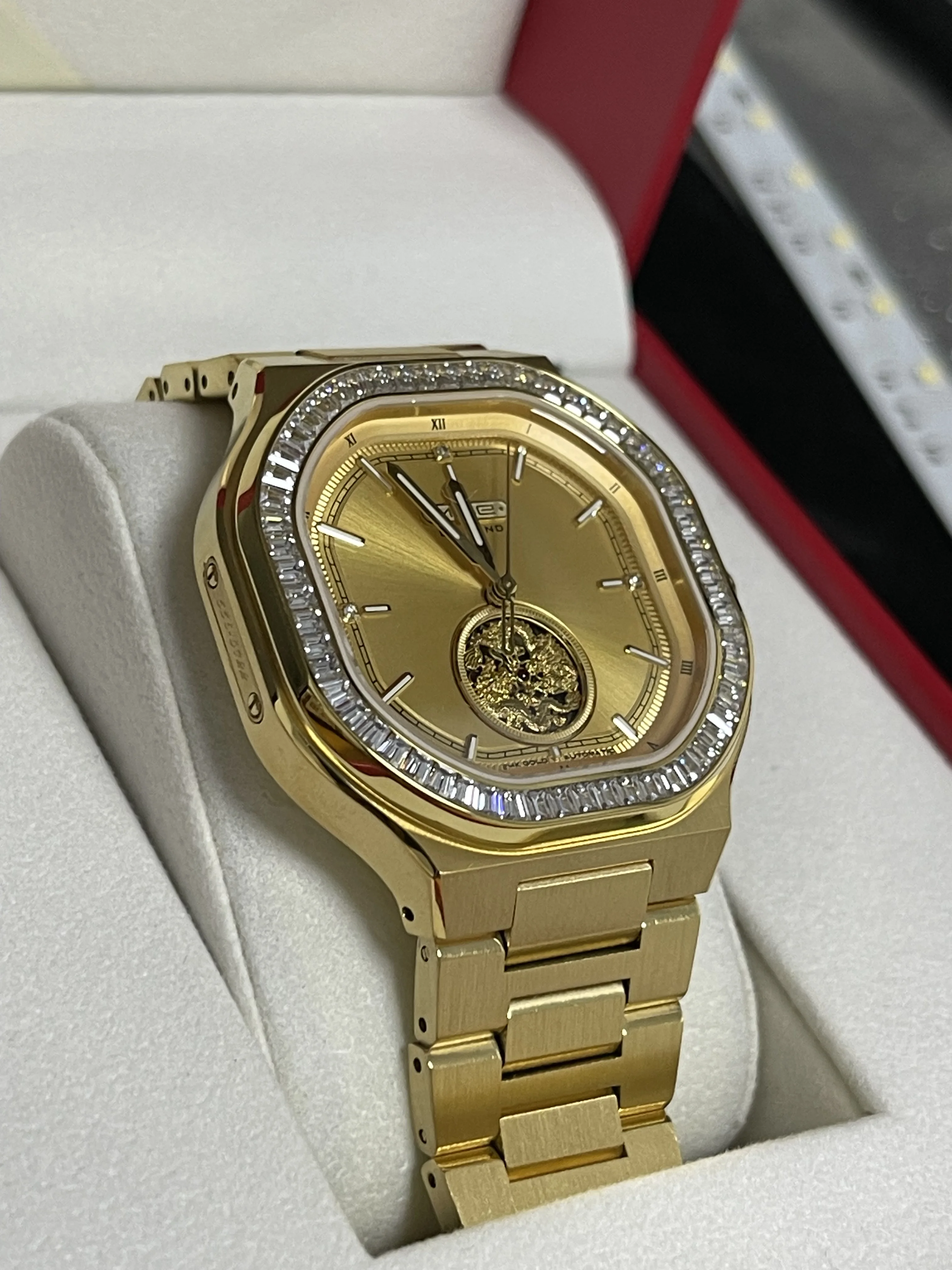 Mige brand Square golden dial steel mechanical men watch japan movement waterproof automatic Diamond-studded bezel mens watches
Mige brand Square golden dial steel mechanical men watch japan movement waterproof automatic Diamond-studded bezel mens watches