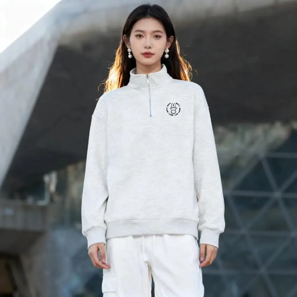 Miffy hoodie jacket made of pure cotton with silver fox furfor autumn winter shirt with half zipper men's women's hoodies
Miffy hoodie jacket made of pure cotton with silver fox furfor autumn winter shirt with half zipper men's women's hoodies