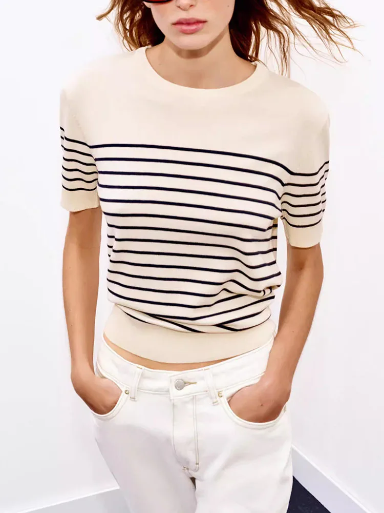 Spring 2026 Women's Sweet Personali round Ne Casual Striped ort Sve Knitted Sweater Comfortable Fit Commute Sle
Spring 2026 Women's Sweet Personali round Ne Casual Striped ort Sve Knitted Sweater Comfortable Fit Commute Sle