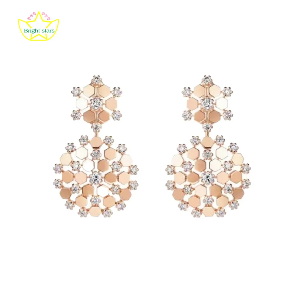 Серьги-гвоздики Bright Stars из чистого серебра S925 в форме сотового фейерверка, инкрустированные бриллиантами, шестиугольные серьги в форме снежинки
Серьги-гвоздики Bright Stars из чистого серебра S925 в форме сотового фейерверка, инкрустированные бриллиантами, шестиугольные серьги в форме снежинки