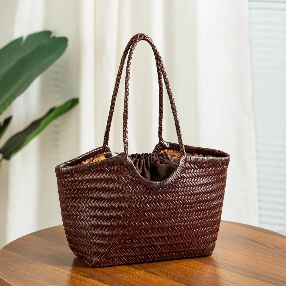 Genuine Leather Handwoven Tote Bag Women's Fashion Shopping Bag Large Capacity Shoulder Bag Luxury Design Vegetable Basket
Genuine Leather Handwoven Tote Bag Women's Fashion Shopping Bag Large Capacity Shoulder Bag Luxury Design Vegetable Basket