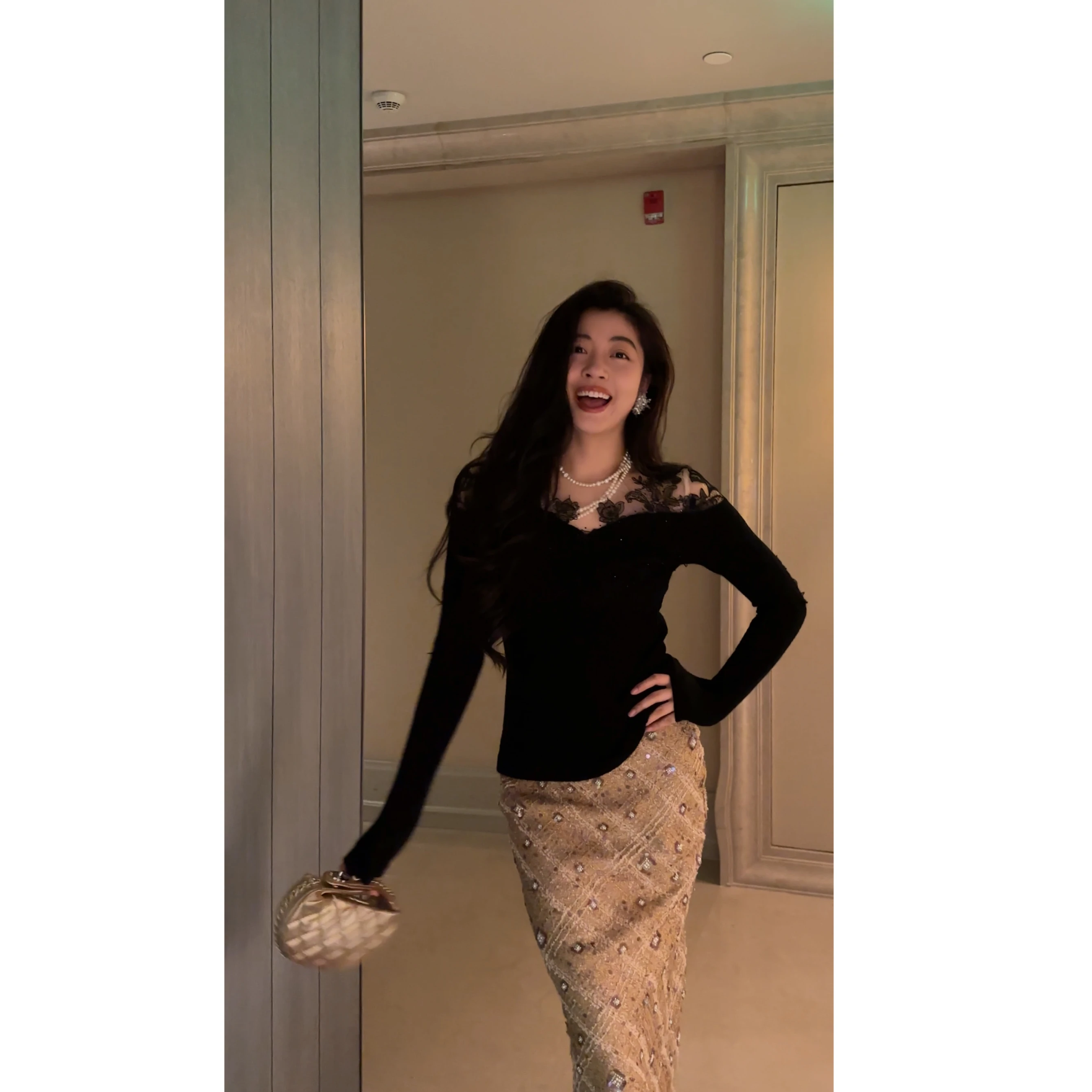 NCOU Nicole Slim Fit Lace Embroidery Base Layer Top Faionable Design Sense Patchwork Me Stitching Women's Autumn irt
NCOU Nicole Slim Fit Lace Embroidery Base Layer Top Faionable Design Sense Patchwork Me Stitching Women's Autumn irt