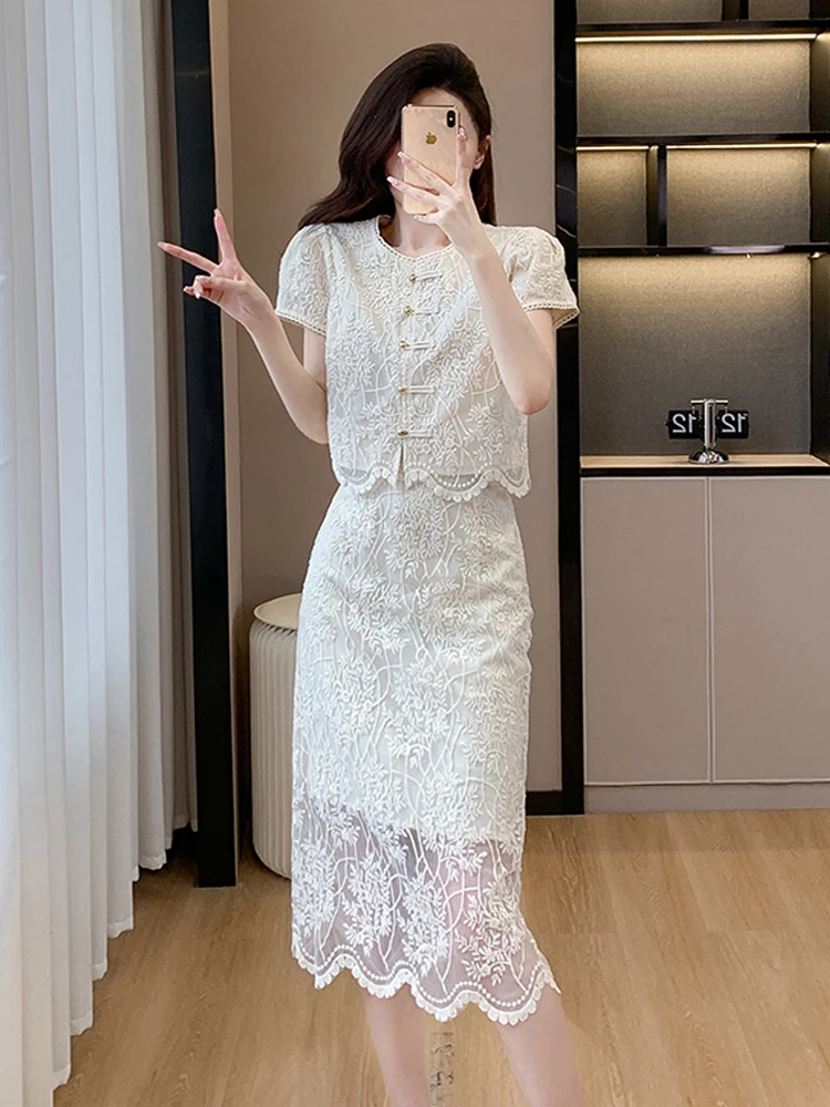 Elegant Women O Neck Lace Beige Two Piece Set New Summer Chic Single Breasted Puff Sleeve Short Tops + Bodycon Mid Skirt Suit
Elegant Women O Neck Lace Beige Two Piece Set New Summer Chic Single Breasted Puff Sleeve Short Tops + Bodycon Mid Skirt Suit