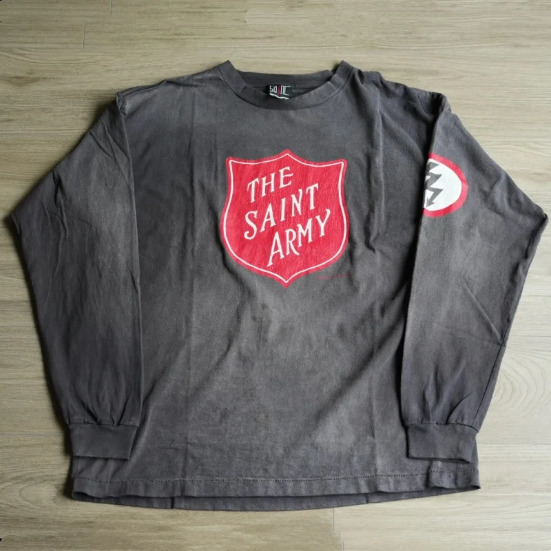 Hiphop Street Saint Long Sleeve Tshirts Red Shield Crack Letter Curved Arrow Logo Retro Print Sweatshirts Men Women Pullover
Hiphop Street Saint Long Sleeve Tshirts Red Shield Crack Letter Curved Arrow Logo Retro Print Sweatshirts Men Women Pullover