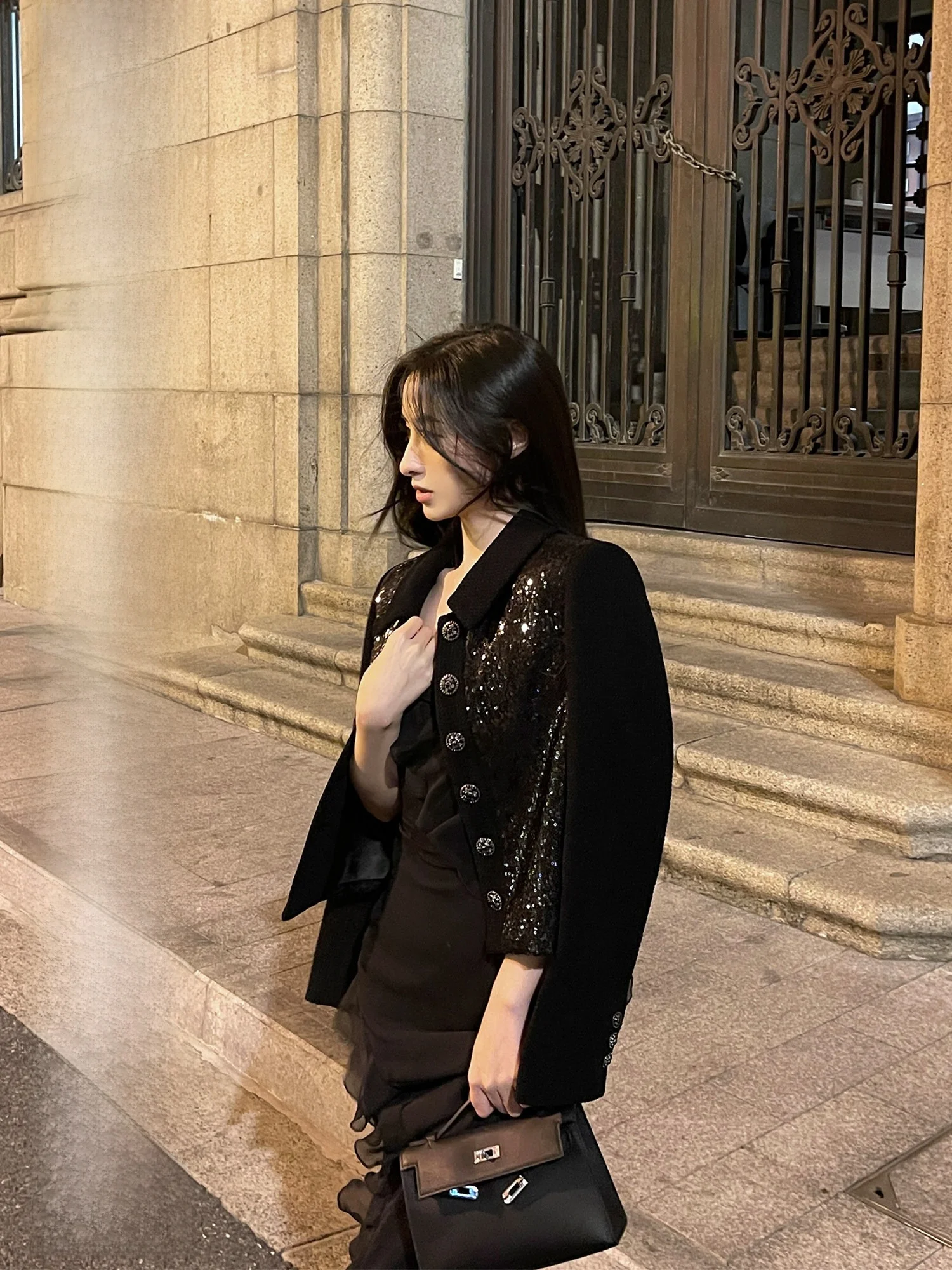 Оригинальная осенняя стеганая куртка Fay с пайетками и вставками, высококачественная, модная, универсальная верхняя одежда для женщин
Оригинальная осенняя стеганая куртка Fay с пайетками и вставками, высококачественная, модная, универсальная верхняя одежда для женщин