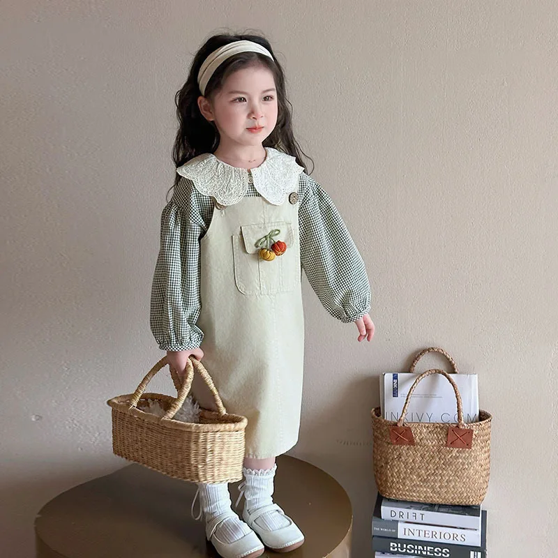 Girls Suit2025Spring New Children's Clothing College Style Shirt Plaid Vest Two-Piece Set Trendy Spring Outfit
Girls Suit2025Spring New Children's Clothing College Style Shirt Plaid Vest Two-Piece Set Trendy Spring Outfit