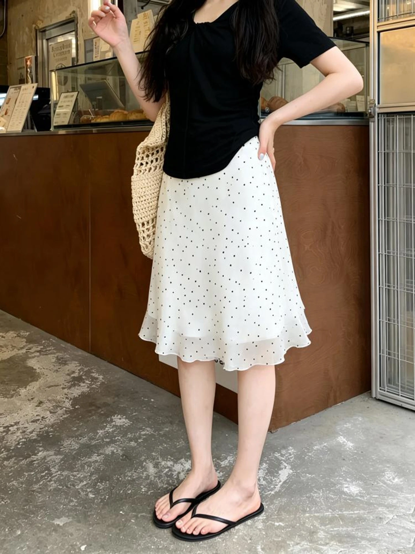 Summer 2026 Retro Polka Dot Wooden Lace Chiffon A-Line High Waist Midi Skirt Women's Half Skirt Casual Style Polyester F...
Summer 2026 Retro Polka Dot Wooden Lace Chiffon A-Line High Waist Midi Skirt Women's Half Skirt Casual Style Polyester F...