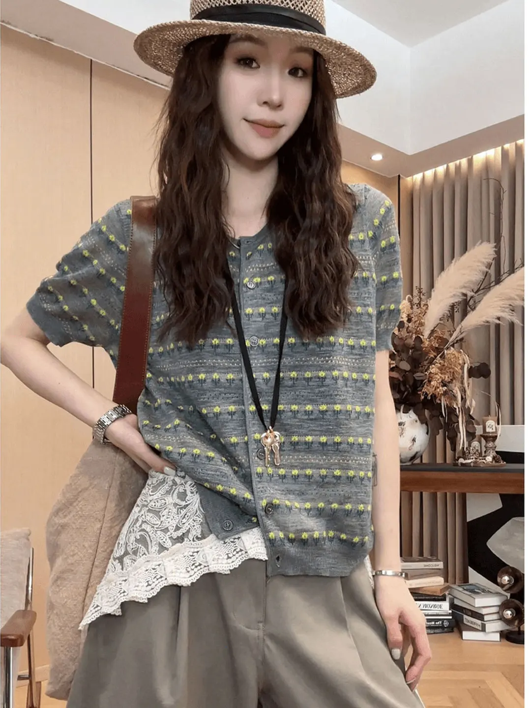 Loose Knitted Short Sleeve Open Cardigan Women's Summer Korean Style Yellow Stripe Shoulder Length Casual Unique Beautiful Top
Loose Knitted Short Sleeve Open Cardigan Women's Summer Korean Style Yellow Stripe Shoulder Length Casual Unique Beautiful Top