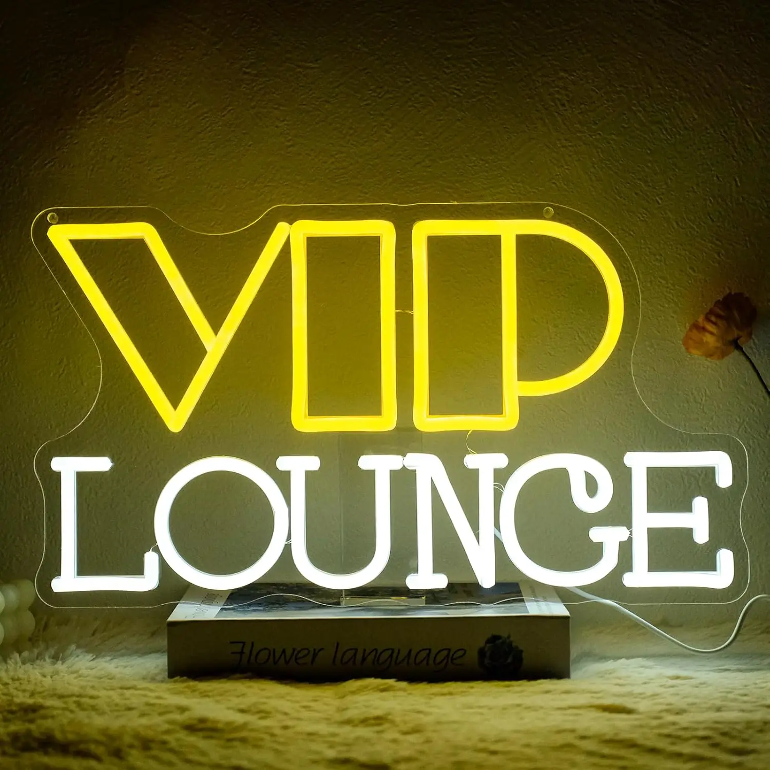 VIP Lounge Neon Sign USB Powered LED Neon Light for Bar Hotel Cafe VIP Room Airports Beauty Room Decoration Gift Art Wall Light
VIP Lounge Neon Sign USB Powered LED Neon Light for Bar Hotel Cafe VIP Room Airports Beauty Room Decoration Gift Art Wall Light