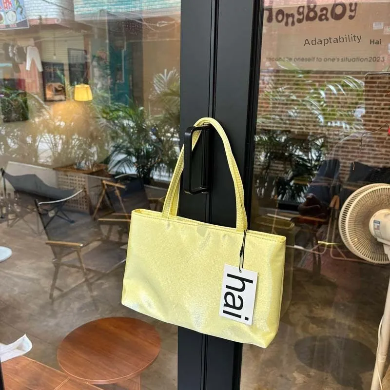 Неудобная атласная женская сумка, универсальный клатч Sli, мягкий нейлоновый материал Aron Sle Commuter Sle, повседневное использование
Неудобная атласная женская сумка, универсальный клатч Sli, мягкий нейлоновый материал Aron Sle Commuter Sle, повседневное использование