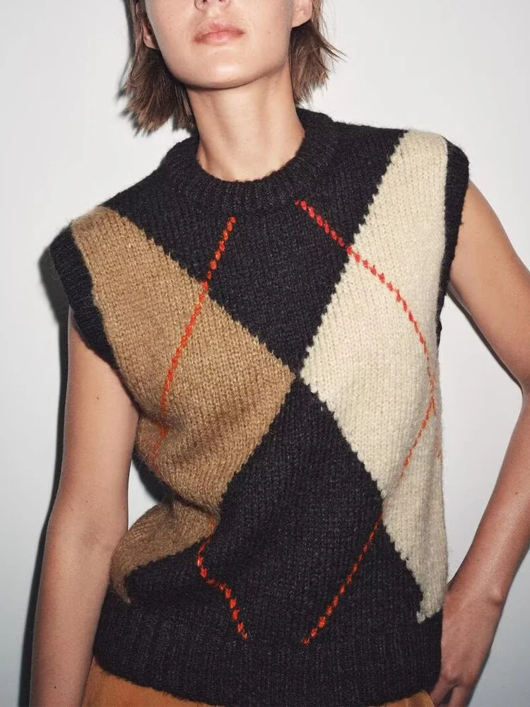 Европейский и американский стиль, осень 2024, новые поступления, женская одежда, дизайн, ромбовидный узор, вязаный жилет, топ 
Европейский и американский стиль, осень 2024, новые поступления, женская одежда, дизайн, ромбовидный узор, вязаный жилет, топ