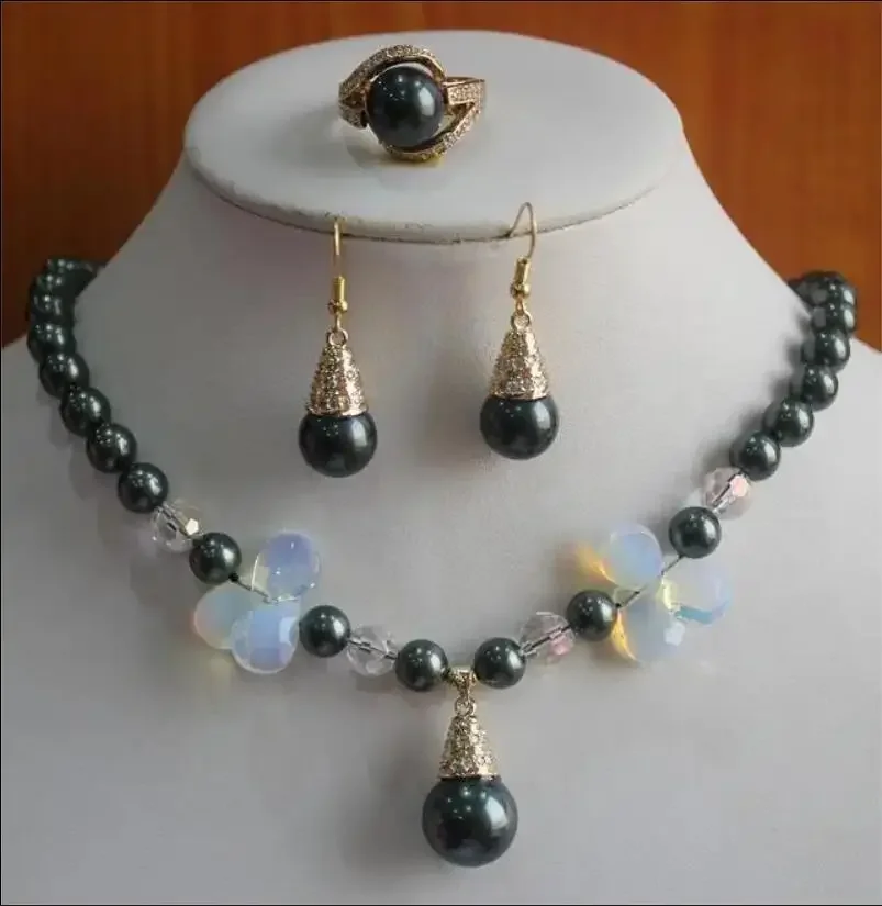 Fashion design 8mm black shell beads + opal drops accessories Necklace Pendant + Earrings + Ring Set
Fashion design 8mm black shell beads + opal drops accessories Necklace Pendant + Earrings + Ring Set