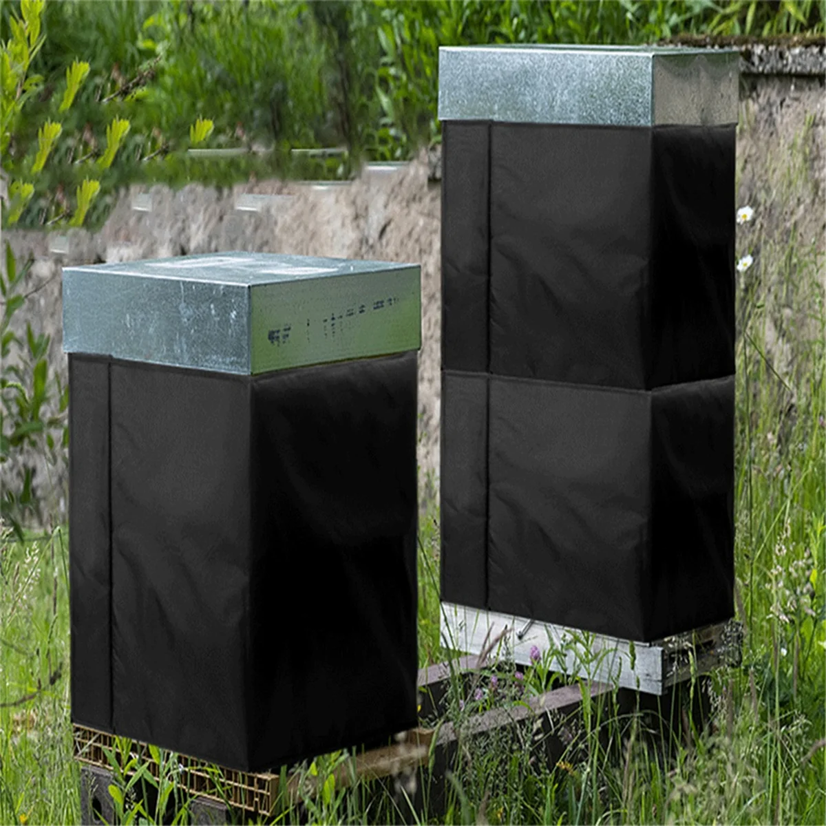 B08B-Beehive Box Wrap for Winter - 600D Oxford Beehive Protective Cover with Thermal Insulation, Cozy Windproof Cold Proof B
B08B-Beehive Box Wrap for Winter - 600D Oxford Beehive Protective Cover with Thermal Insulation, Cozy Windproof Cold Proof B