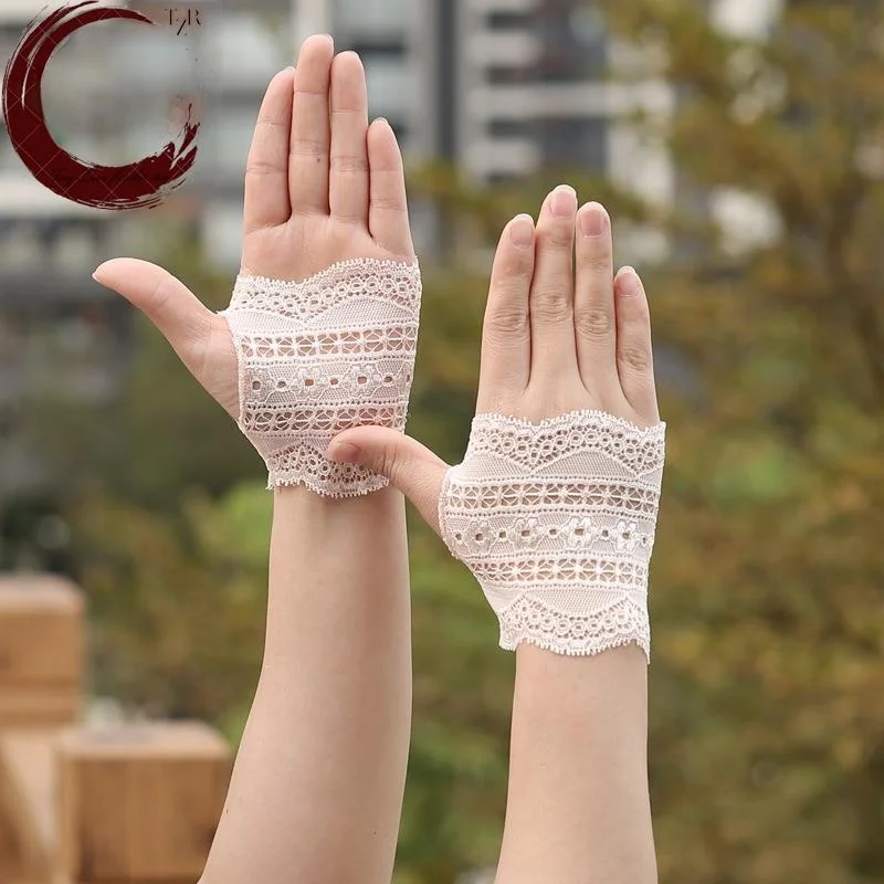 Lace Half Gloves Women's Thin Fingerless Summer Driving Sun Protection Hand Back Scar Tattoo Covering Half Length Exposure
Lace Half Gloves Women's Thin Fingerless Summer Driving Sun Protection Hand Back Scar Tattoo Covering Half Length Exposure