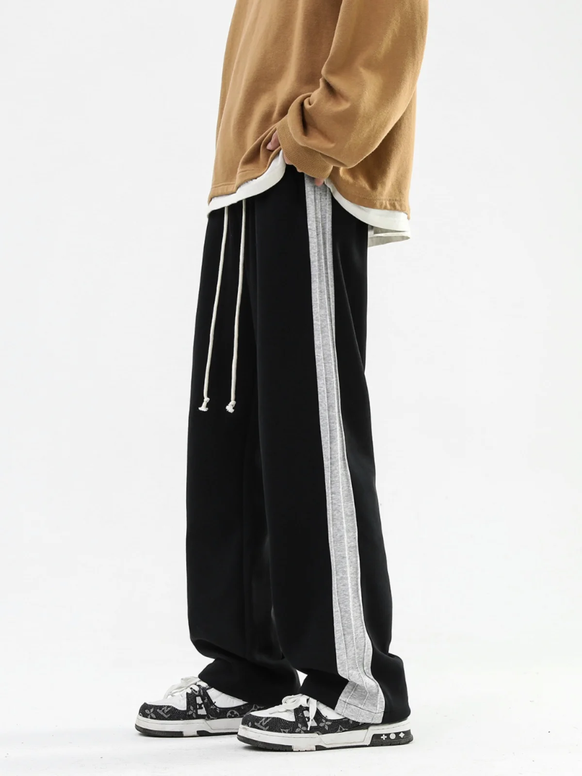 Loose Casual Men's Pants Trendy Wide Leg Straight Cut Long Trousers American Retro Sport Sweatpants Autumn Season Faionable...
Loose Casual Men's Pants Trendy Wide Leg Straight Cut Long Trousers American Retro Sport Sweatpants Autumn Season Faionable...