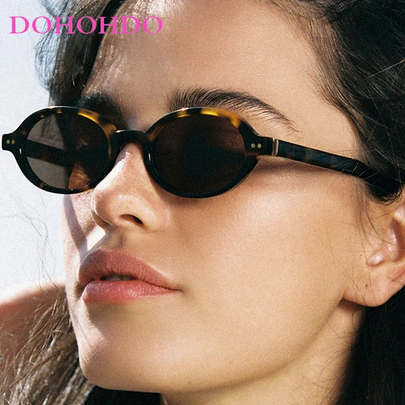 Luxury Designer Oval Rivets Women Sunglasses Classic Small Frame Men Eyewear Outdoor Summer Traveling Sunglass Ladies UV400 Очки
Luxury Designer Oval Rivets Women Sunglasses Classic Small Frame Men Eyewear Outdoor Summer Traveling Sunglass Ladies UV400 Очки