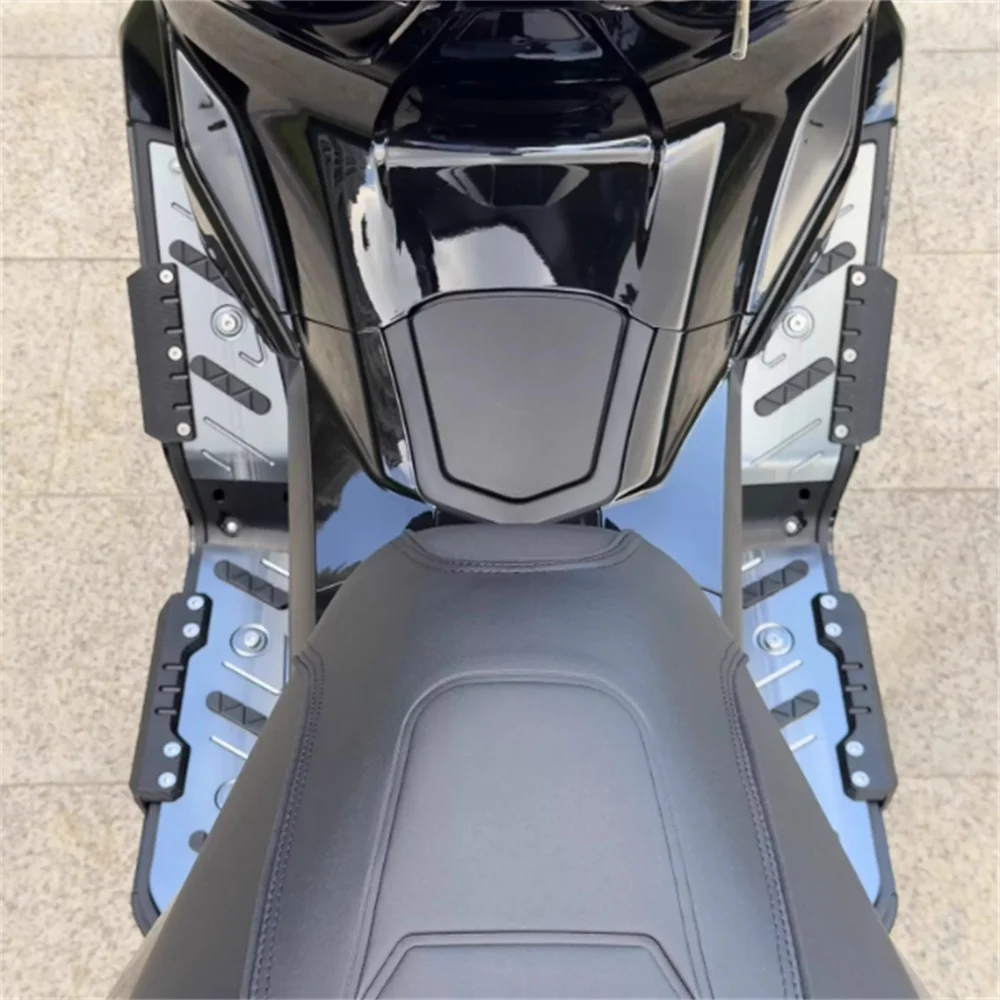 For HONDA NWG150 NWG150 high-quality aluminum alloy foot pedal CNC modified anti slip foot pedal foot pad anti fall protection
For HONDA NWG150 NWG150 high-quality aluminum alloy foot pedal CNC modified anti slip foot pedal foot pad anti fall protection