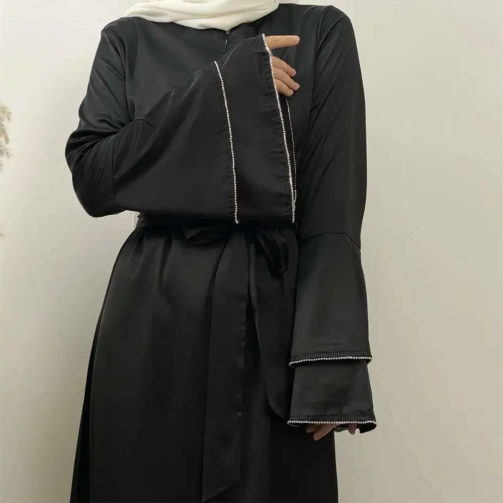 Fashion Petal Sleeve Women's Patchwork Muslim Satin Dress 6789 Muslim Long Dress Robe Abaya Ramadan Dubai Luxury Islam Elegant
Fashion Petal Sleeve Women's Patchwork Muslim Satin Dress 6789 Muslim Long Dress Robe Abaya Ramadan Dubai Luxury Islam Elegant