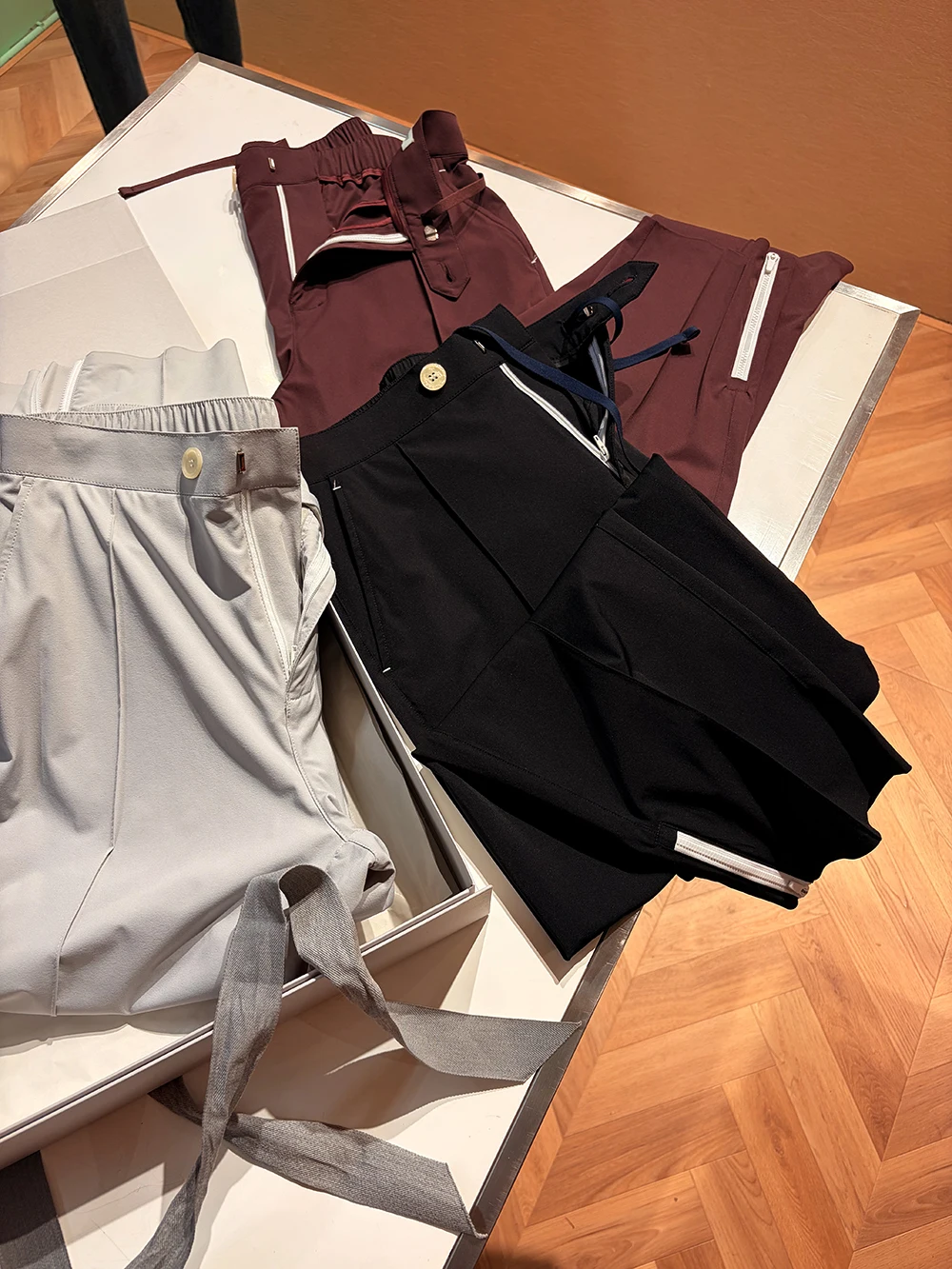 Men's Casual Pants Straight Leg Minimalist Sporty Clean Cut Summer Quick Dry 3D Tailoring Pure Color Fashion Urban Style
Men's Casual Pants Straight Leg Minimalist Sporty Clean Cut Summer Quick Dry 3D Tailoring Pure Color Fashion Urban Style