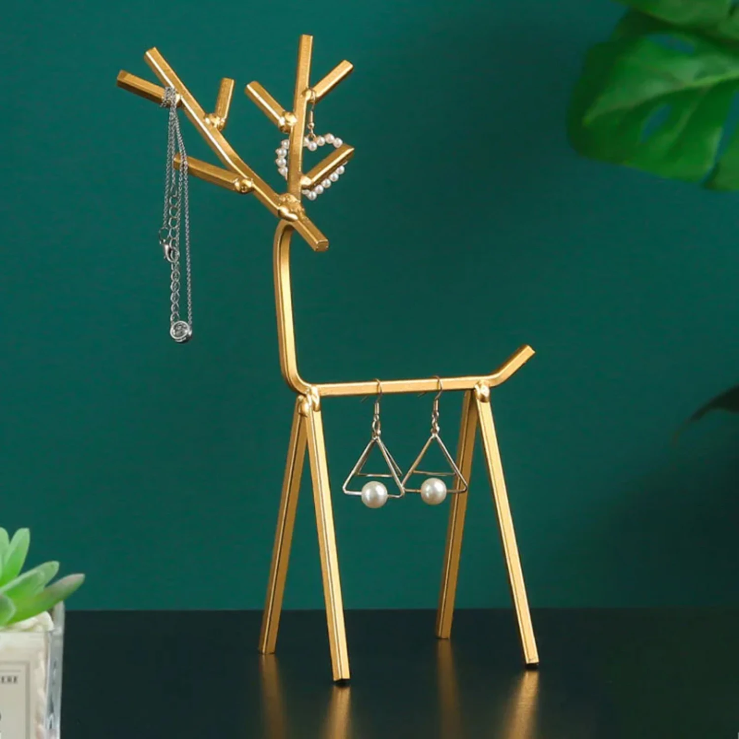 Deer Jewelry Rack Makeup Organizer Desktop Decoration Iron Earrings Necklace Storage Shelf Bathroom Accessories
Deer Jewelry Rack Makeup Organizer Desktop Decoration Iron Earrings Necklace Storage Shelf Bathroom Accessories
