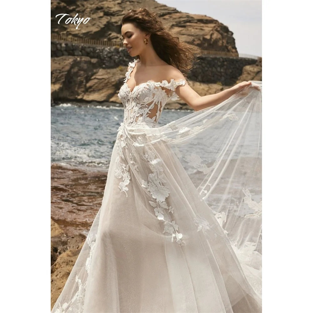 Tokyo Customized White Floral Straps Wedding Dress Sleeveless Flower Zip Elegant Bridal Gown Court Train A-Line Wedding Gown
Tokyo Customized White Floral Straps Wedding Dress Sleeveless Flower Zip Elegant Bridal Gown Court Train A-Line Wedding Gown