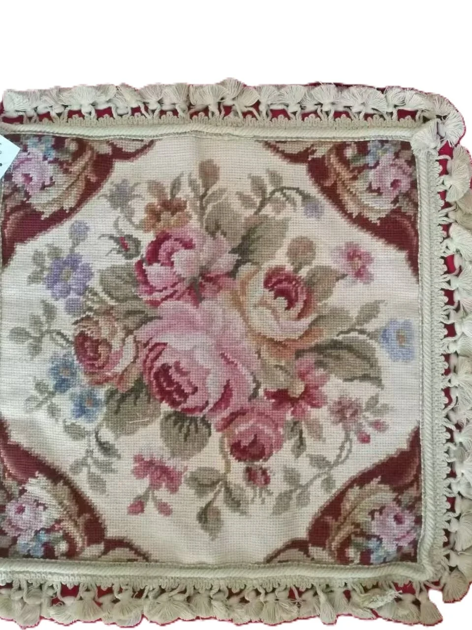 Наволочка ручной работы из шерстяного войлока 40x40 см с вышивкой Quali без наполнителя, для дома, в американском стиле, провинция Аньдун
Наволочка ручной работы из шерстяного войлока 40x40 см с вышивкой Quali без наполнителя, для дома, в американском стиле, провинция Аньдун