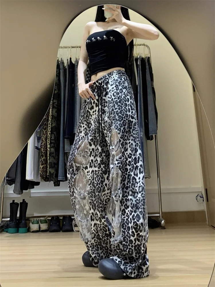 American Vintage Camo Wide Leg Pants for Women 2025 Summer Thin Fashion High Street Trendy Lazy Style Loose Casual Trousers
American Vintage Camo Wide Leg Pants for Women 2025 Summer Thin Fashion High Street Trendy Lazy Style Loose Casual Trousers