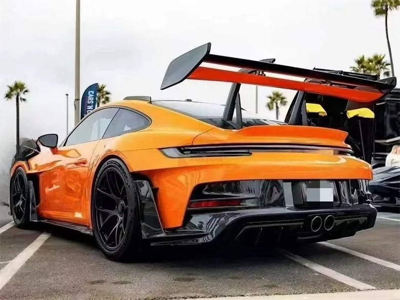 For Porsche 911 992 Upgrade GT3RS Style Semi-carbon Fiber Rear Bumper Exhaust Pipe Diffuser Body Kit
For Porsche 911 992 Upgrade GT3RS Style Semi-carbon Fiber Rear Bumper Exhaust Pipe Diffuser Body Kit
