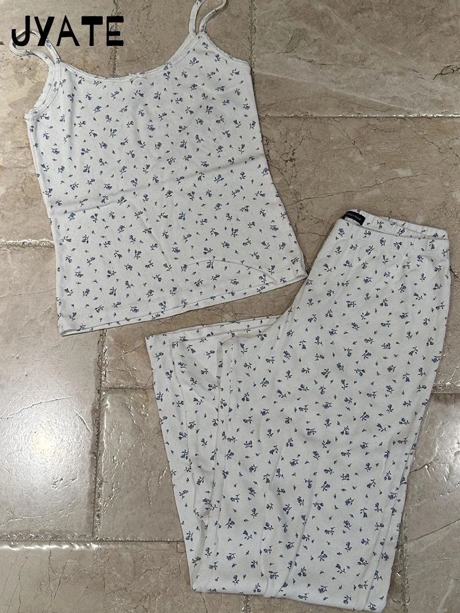 Fashion Blue Floral Print 2 Piece Set Women New Cotton Soft Casual Bow Tank Tops+Chic Long Pants Sweet Cute Vintage Two Sets Y2K
Fashion Blue Floral Print 2 Piece Set Women New Cotton Soft Casual Bow Tank Tops+Chic Long Pants Sweet Cute Vintage Two Sets Y2K