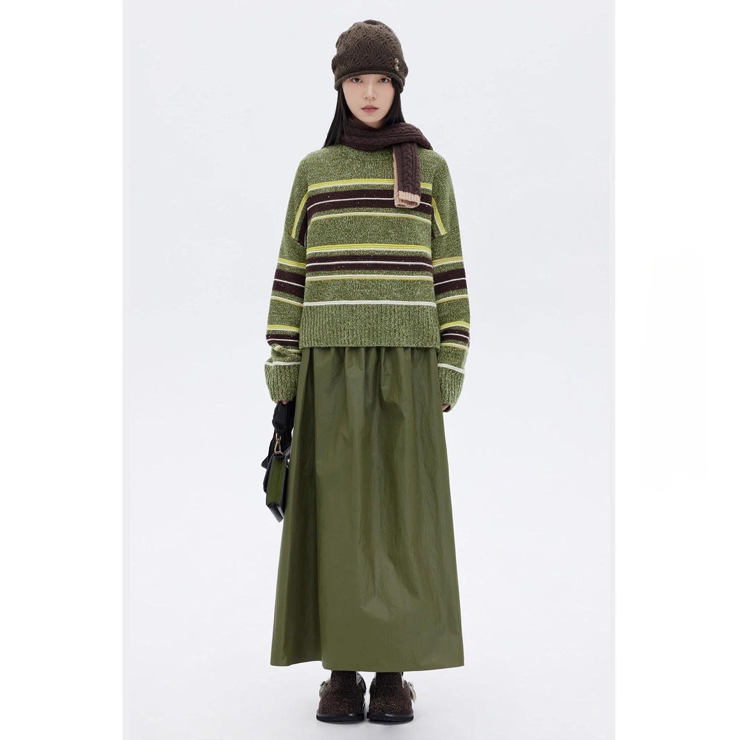 Весенне-осенний новый женский свитер, модный полосатый контрастный свитер с круглым вырезом 100, вязаный свитер из чистой шерсти
Весенне-осенний новый женский свитер, модный полосатый контрастный свитер с круглым вырезом 100, вязаный свитер из чистой шерсти