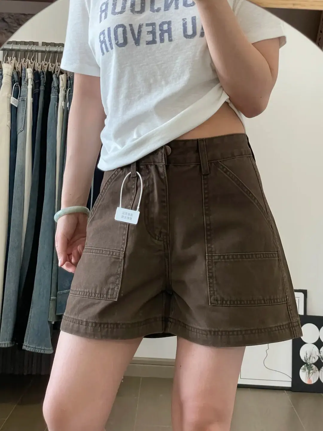 Retro Brown Denim Short Shorts Women Summer Pleated Loose Versatile Spicy High Waist Wide Leg A-Line Hot Pants Casual Commute...
Retro Brown Denim Short Shorts Women Summer Pleated Loose Versatile Spicy High Waist Wide Leg A-Line Hot Pants Casual Commute...